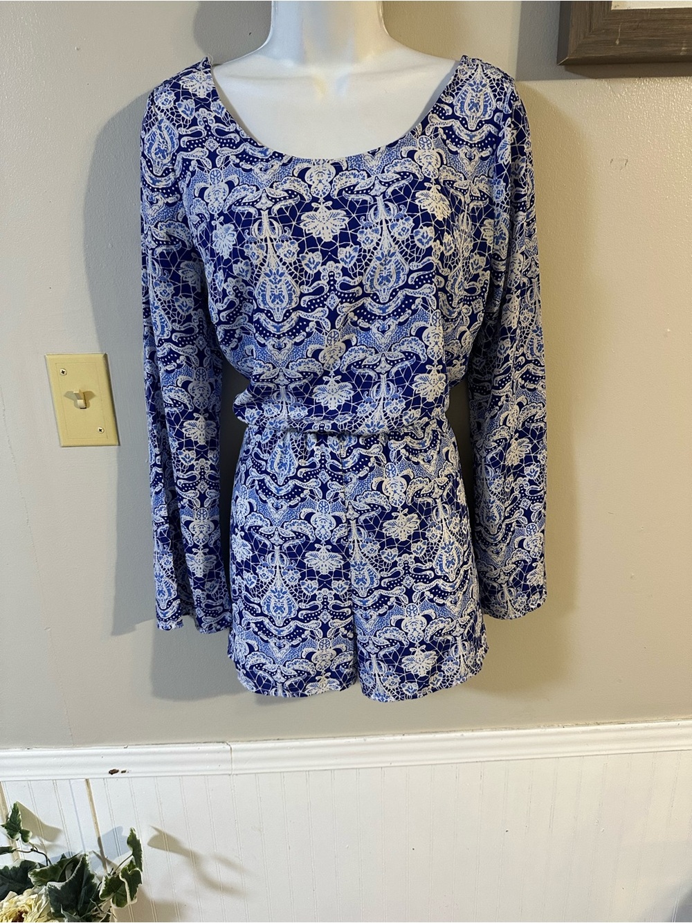 Charlotte Russe Blue and White Printed Long-Sleeve Romper